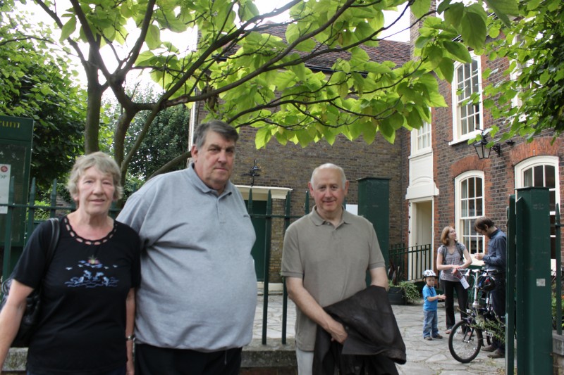 Vestry House Museum (Entrance) - Joan & John McLaren, Dick Dunn